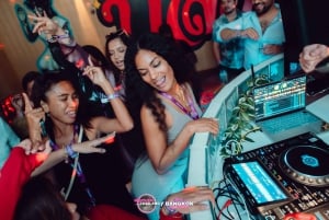 Imprezowa wycieczka po klubach Bangkoku: odkrywaj, łącz się i baw się na całym świecie