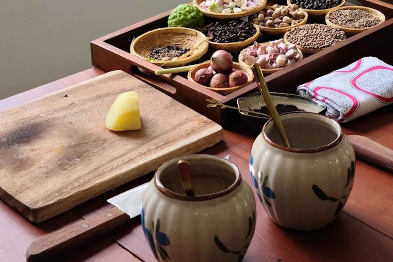 Bangkok: Corso di cucina + giro in Tuk Tuk + tour del mercato