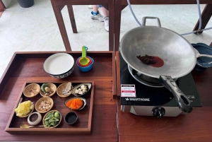 Bangkok: Corso di cucina + giro in Tuk Tuk + tour del mercato