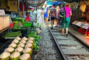 Bangkok: Damnoen Saduak, Mae Klong Train Market & Mahanakhon