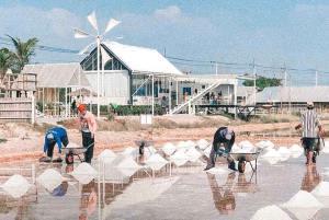 Bangkok: Damnoen Saduak Maeklong&Salt Field Coffee Shop Tour