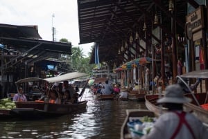 Bangkok: Maeklong Railway and Floating Market Tour