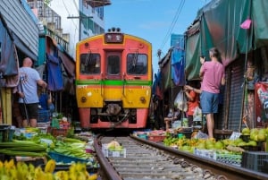 Bangkok : Excursion en voiture à Damnoen Saduak et au marché du train
