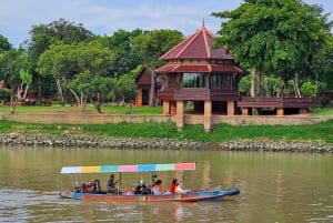Bangkok: Ayutthaya Day Trip by Private Car with Boat Tour