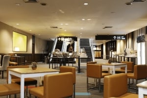 Bangkok: Don Mueang Airport Miracle Lounge Access