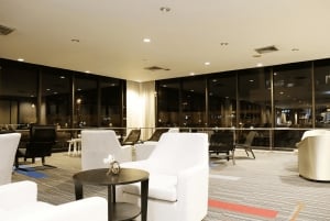 Bangkok: Don Mueang Airport Miracle Lounge Access