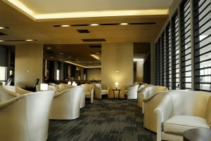 Bangkok: Don Mueang Airport Miracle Lounge Access
