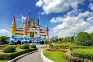 Bangkok: Dream World Unlimited Ride Ticket with Lunch