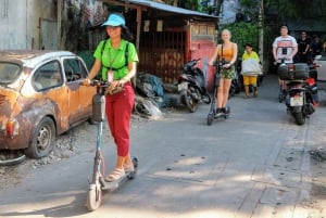 Bangkok: E-Scooter, Local Sights, and Street Food Tour