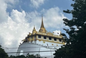 バンコク:現地ガイドによる電動トゥクトゥクツアー