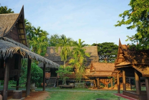 Musée d'Erawan, ville antique et excursion privée à Bang Pu
