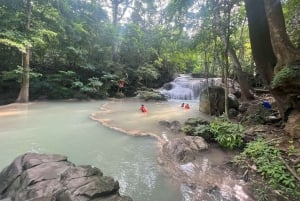 Erawan Watervallen & Phra That Grot Tour : vanuit Bangkok