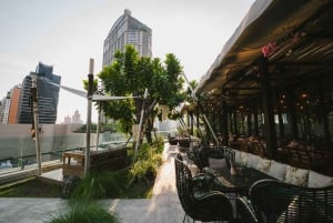 Bangkok: Escape Rooftop Bar på The Emquartier F&B-pakker