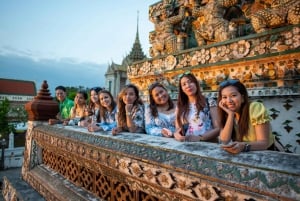 Bangkok : Visite nocturne avec Wat Arun, Wat Pho et promenade en Tuk Tuk