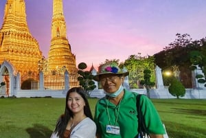 Bangkok: Excursão noturna com Wat Arun, Wat Pho e passeio de Tuk Tuk