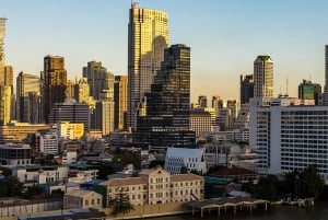 Bangkokissa: Fallabella River Front Iconsiam