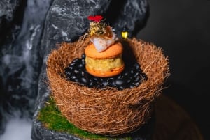 バンコクミスティの見事な滝の洞窟で高級料理