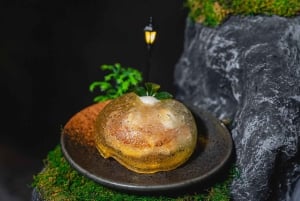 バンコクミスティの見事な滝の洞窟で高級料理