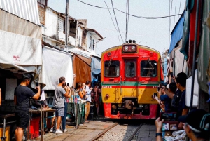 Bangkok: Tour dei mercati galleggianti e di Maeklong in charter privato