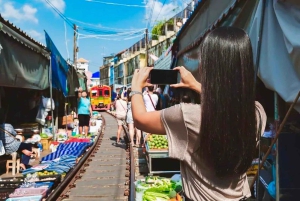Bangkok: Tour dei mercati galleggianti e di Maeklong in charter privato