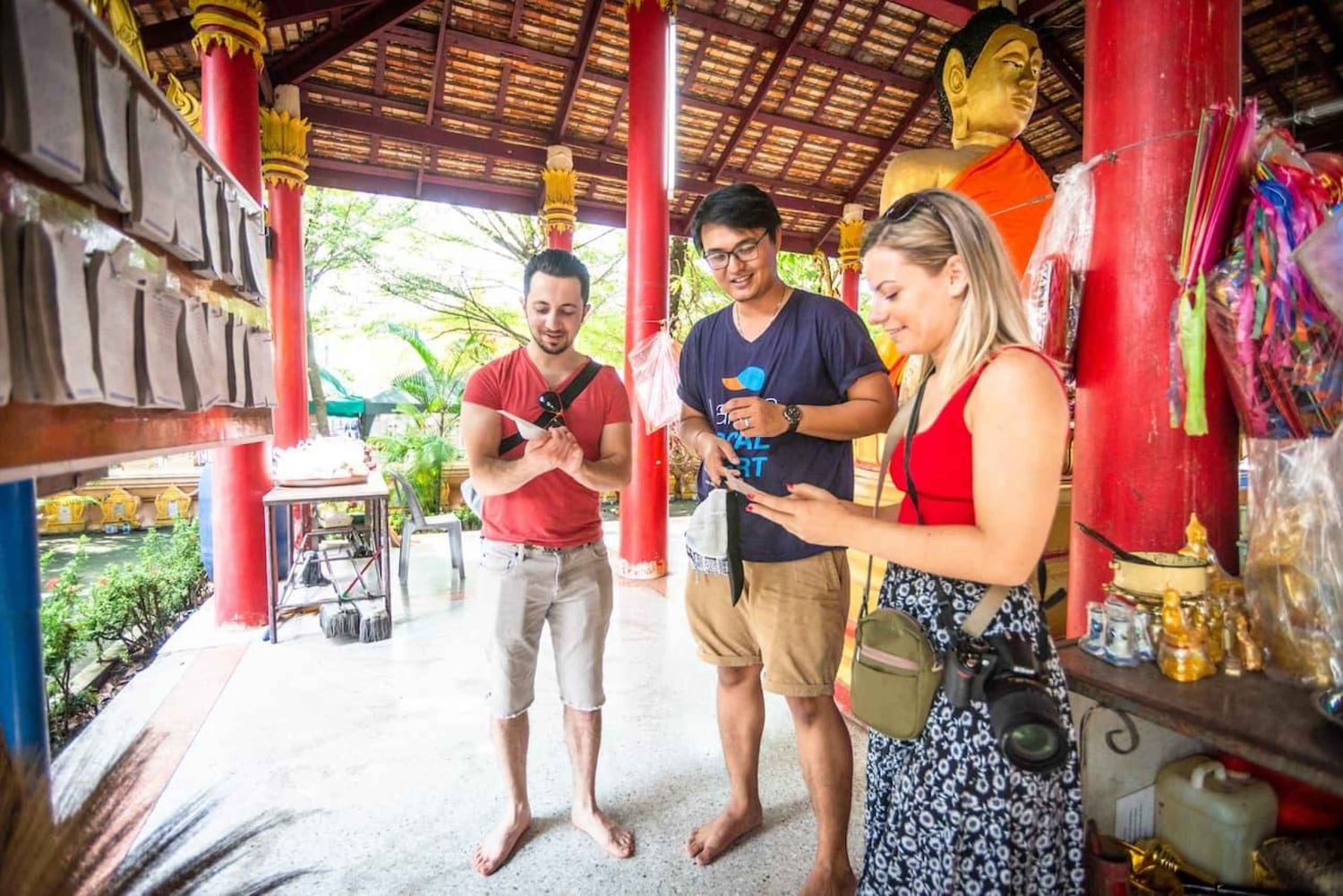 Bangkok Floating Market & Boat Ride to an Orchid Farm