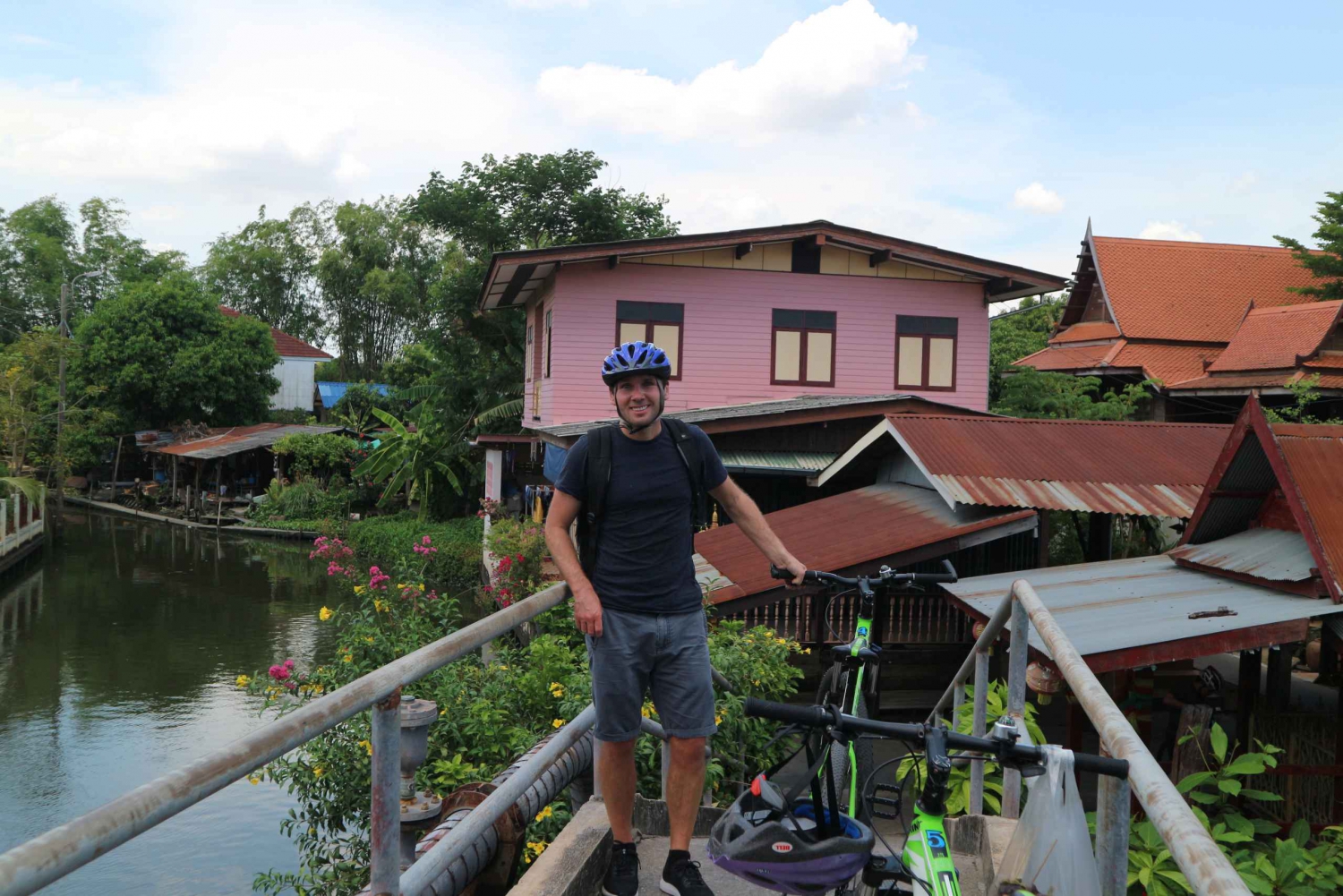 Bangkok: Floating Market Tour by Bike and Boat with Lunch