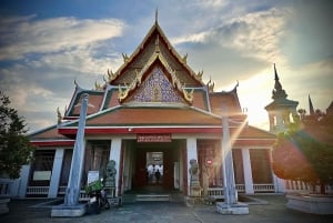 Bangkok: Flower Market, Heritage Short Tour with Thai Buffet