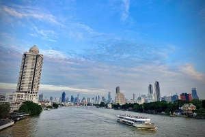Bangkok: Flower Market, Heritage Short Tour with Thai Buffet