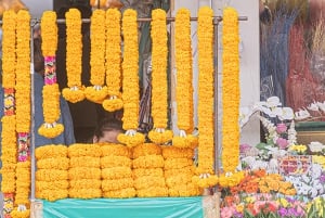 Bangkok: Rundvandring på blomstermarknaden och solnedgång