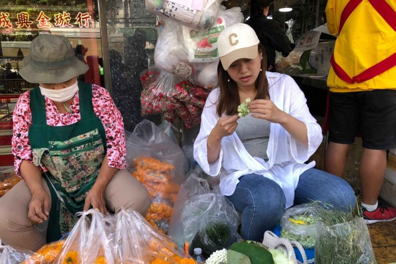 Bangkok Flower Market & Thai Floral Art