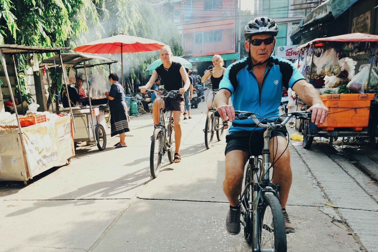 Passeio de bicicleta de dia inteiro em Banguecoque com transporte de barco e almoço