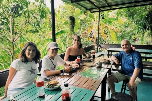 Passeio de bicicleta de dia inteiro em Banguecoque com transporte de barco e almoço