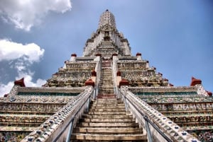 Ganztägige Stadtbesichtigung in Bangkok: Entdecke den Grand Palace und Wat Arun