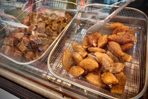 Bangkok: Giant Swing Street Food Tour with 14+ Local Dishes