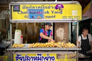 Bangkok: Giant Swing Street Food Tour with 14+ Local Dishes