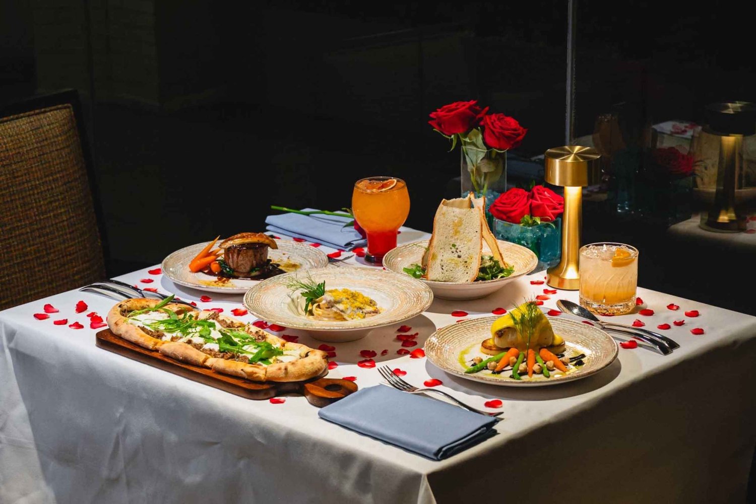 Bangkok: Giorgio's Riverside Royal Orchid Sheraton Hotel