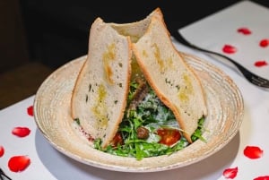 Bangkok : Giorgio's Riverside Royal Orchid Sheraton Hotel