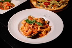 Bangkok : Giorgio's Riverside Royal Orchid Sheraton Hotel