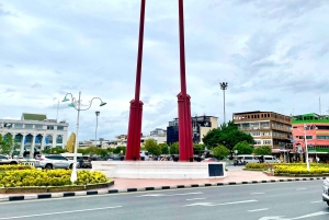 Bangkok: poranna wycieczka na Złotą Górę i do Marmurowej Świątyni – tuk tuk