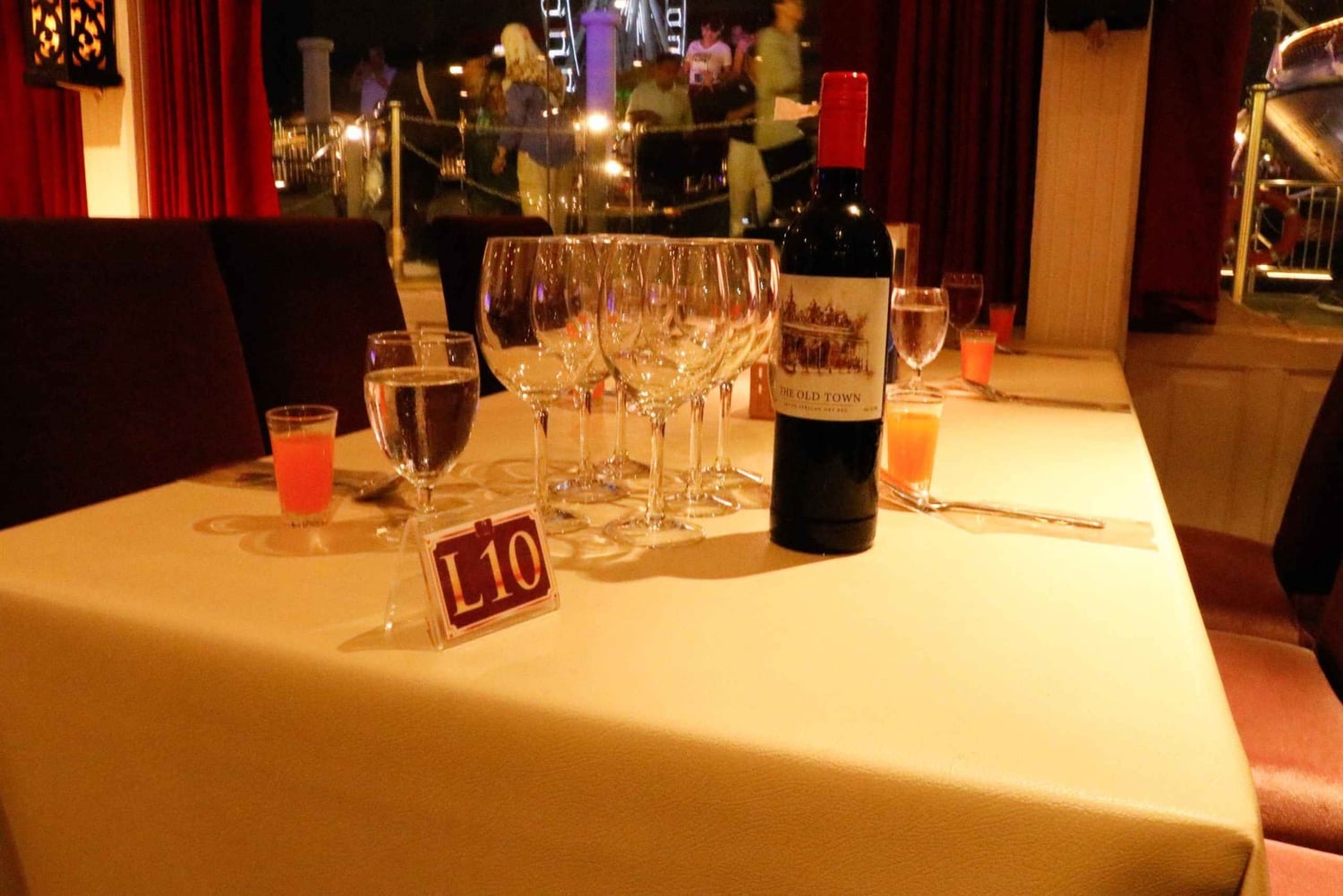 Bangkok: Rejs kolacyjny Grand Chao Phraya z pokazem na żywo