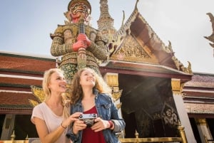 Bangkok: Grand Palace, Emerald Buddha, and Museum Siam Tour