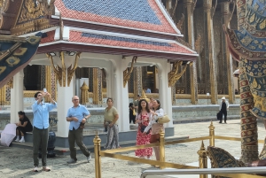 Bangkok: Grand Palace, Emerald Buddha, and Museum Siam Tour