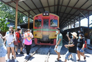 Bangkok: Großer Palast, Zug & Schwimmender Markt