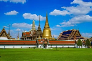Bangkok: Grand Palace, Wat Pho, Wat Arun Sacred & Local Tour