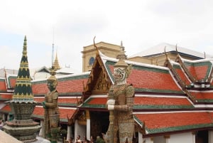 Bangkok: Grand Palace, Wat Pho, Wat Arun Sacred & Local Tour