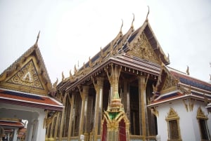 Bangkok: Grand Palace, Wat Pho, Wat Arun Sacred & Local Tour