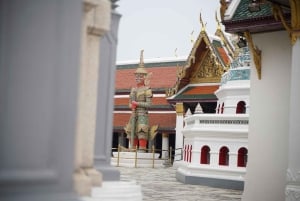 Bangkok: Grand Palace, Wat Pho, Wat Arun Sacred & Local Tour
