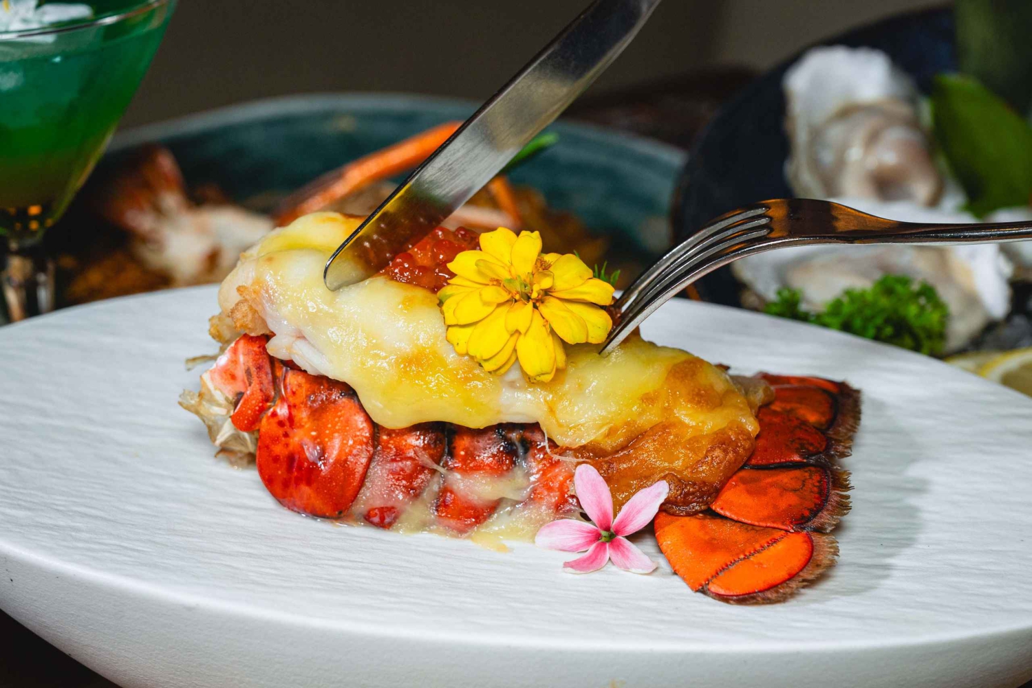 Бангкок: международный шведский стол в Грейт-Харборе