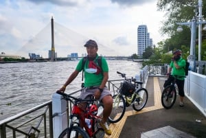 Bangkok: Halvdagstur på sykkel med lunsj og lokale liv og mat
