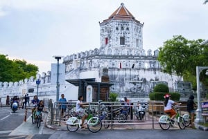 Bangkok: Passeio de bicicleta de meio dia pelas vidas locais e gastronomia com almoço